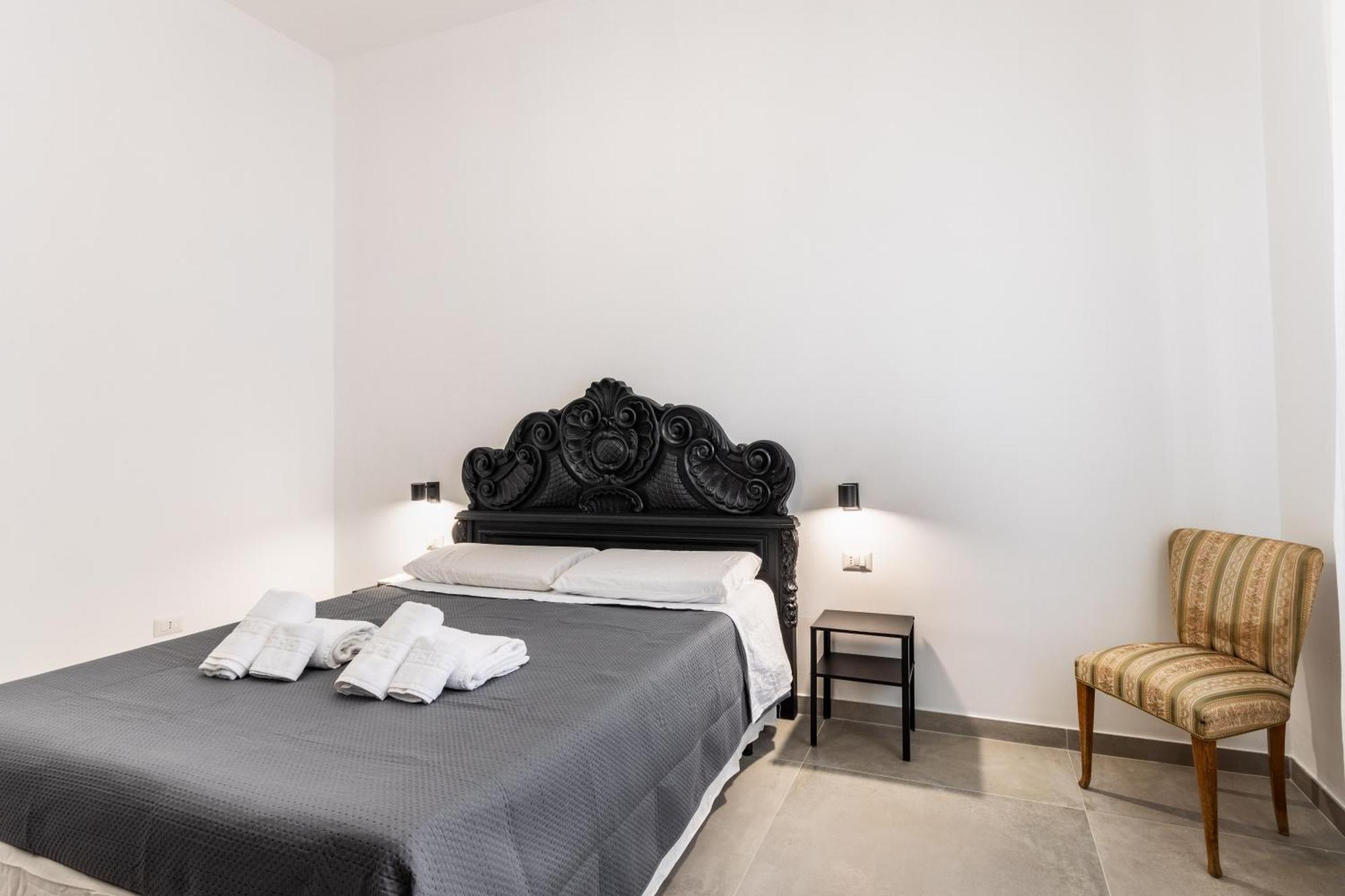 Il Moro Rooms Avola Bagian luar foto