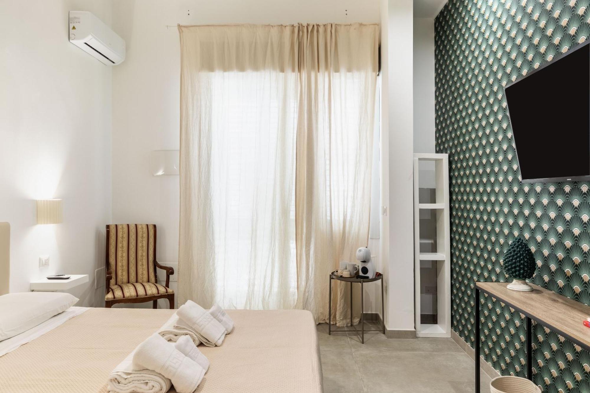 Il Moro Rooms Avola Bagian luar foto